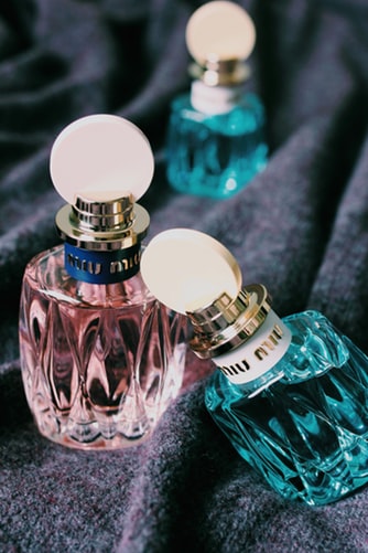 <p>Selecting Perfumes According to Zodiac: Earth and Water Signals [PART 2], Montreal Manicure