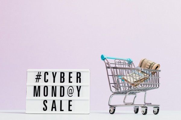 The Finest Cyber Monday Offers of 2020 : BEAUTY : Magnificence World Information, Montreal Manicure