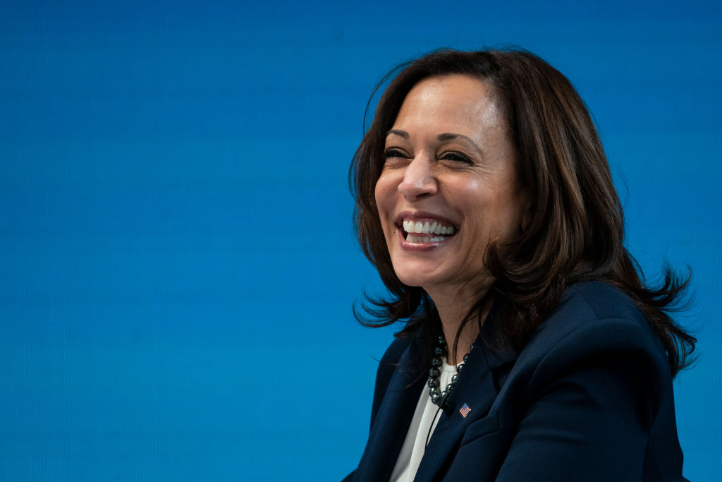 Kamala Harris Has a Cool Exercise Routine : Magnificence Buzz : Magnificence World Information, Montreal Manicure