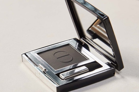 Tips on how to Obtain Dior’s Runway-Grade Smokey Eye Make-up Throughout Fall Winter 2021 Trend Present : BEAUTY : Magnificence World Information, Montreal Manicure